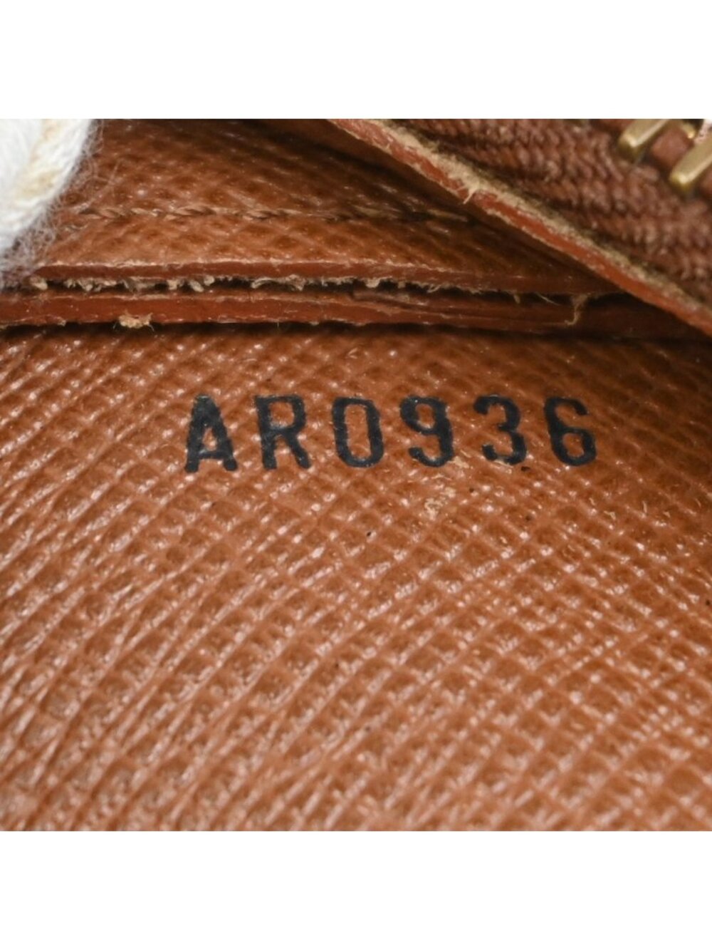 Louis Vuitton Orsay Clutch Monogram Leather - Picture 13 of 15